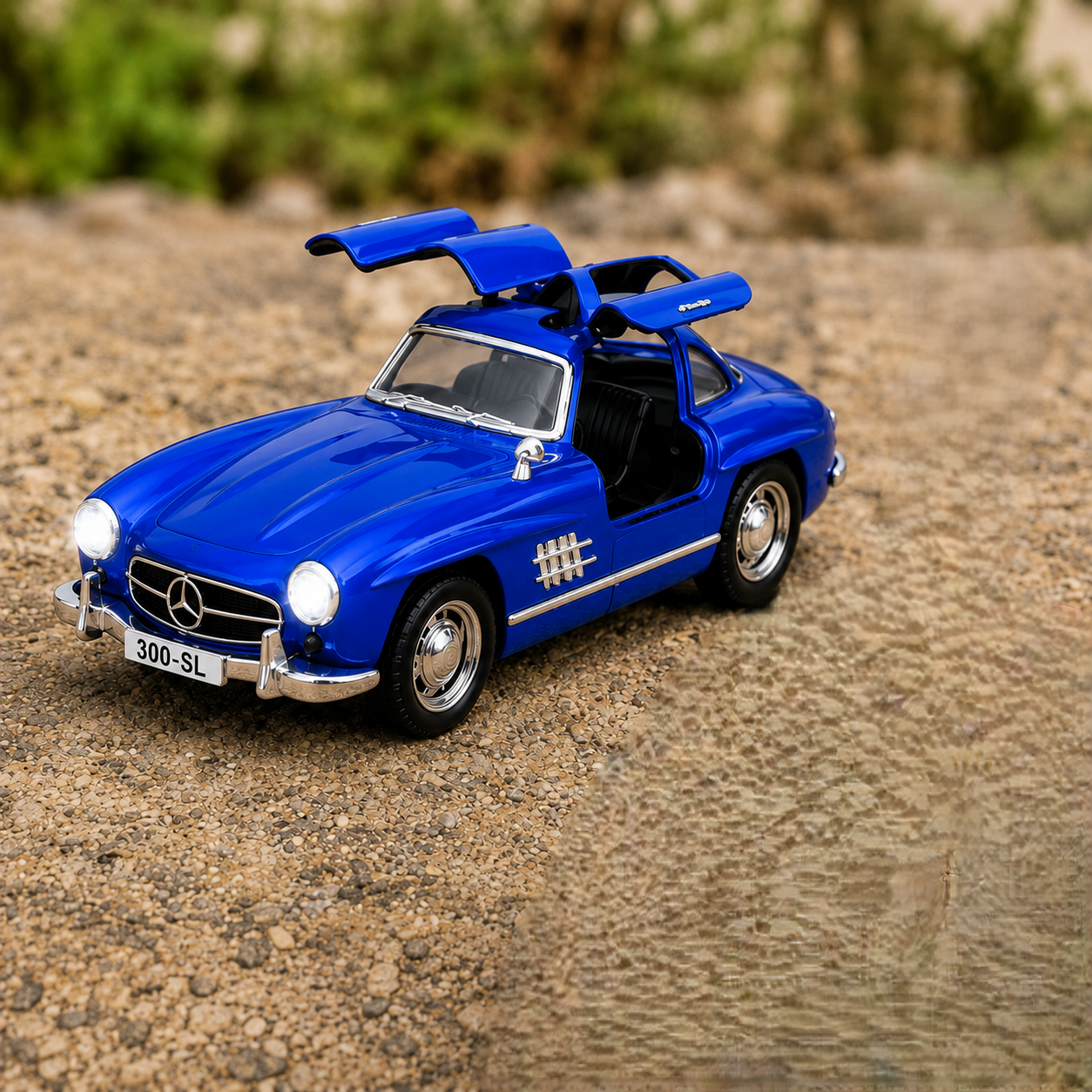 Classic Mercedes-Benz 300SL Die-Cast Model Car